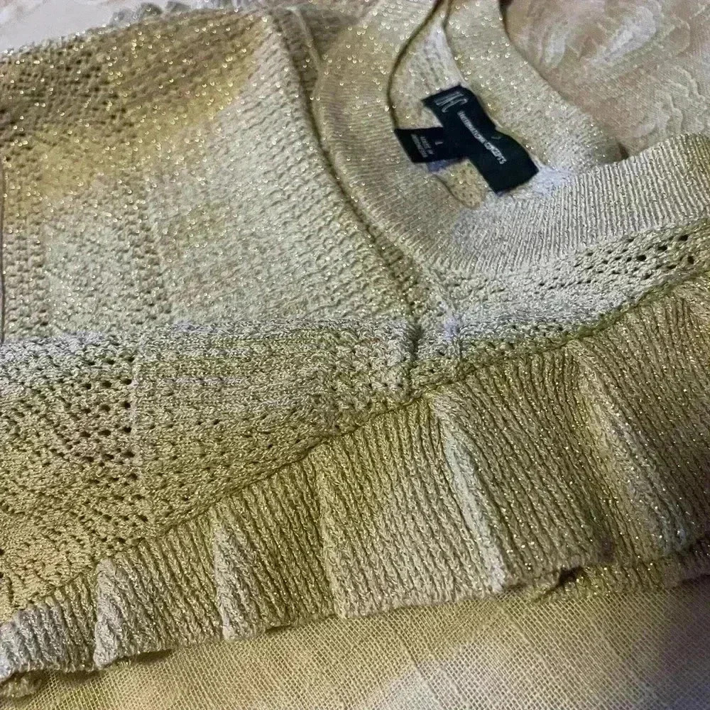 INC metallic gold flutter sleeves knit shell top women’s size large - Picture 2 of 11